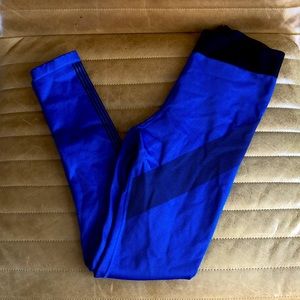 Twice worn high waisted leggings